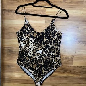 Leopard Bodysuit - size Medium